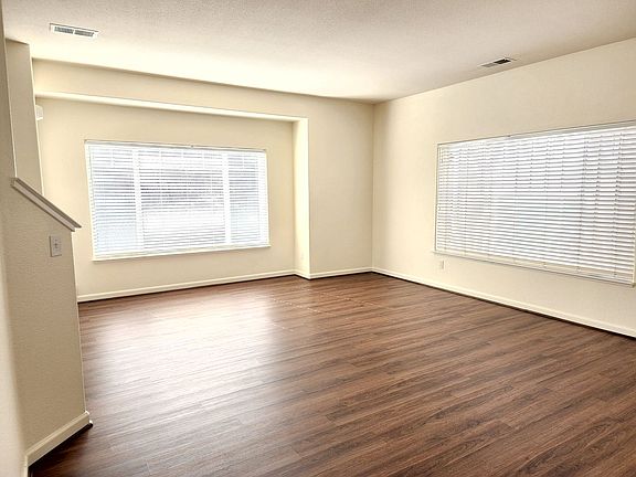 5th image of 4140 Amber Marie Ln