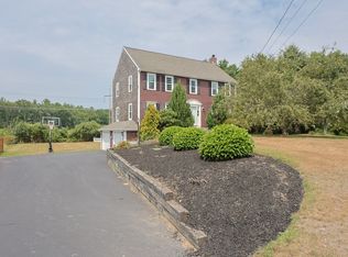 110 Cobblestone Ln, Bridgewater, MA 02324