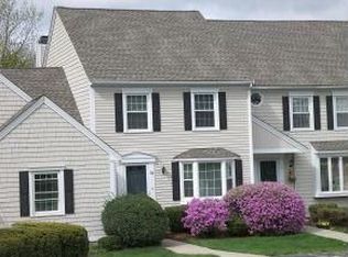25 Farmwood Dr, Nashua, NH 03062