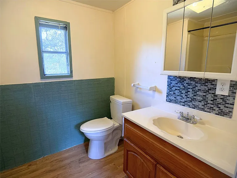 18225 SE 22nd Pl — Photo 5