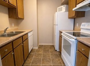 3839 Silver Lake Rd APT 5, Traverse City, MI 49684