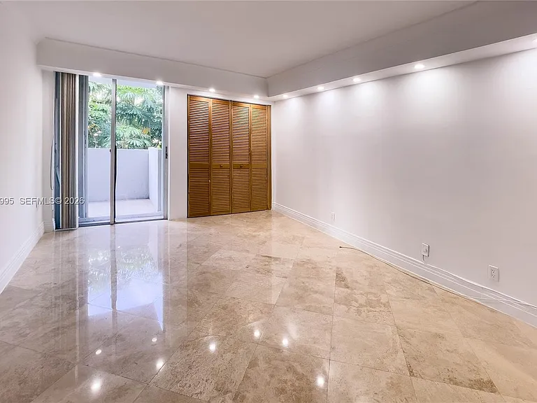 1670 Bay Rd #2D — Photo 9