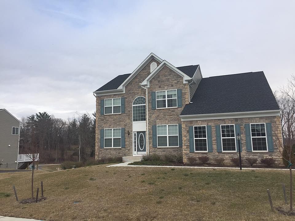 1st image of 31 Stone Oak Pl