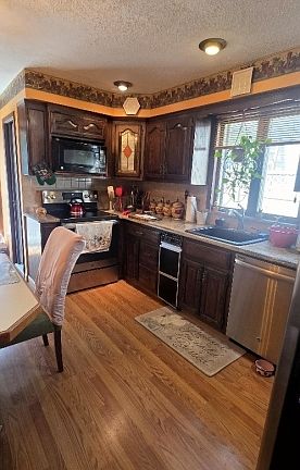 4th image of 90 Hudson St