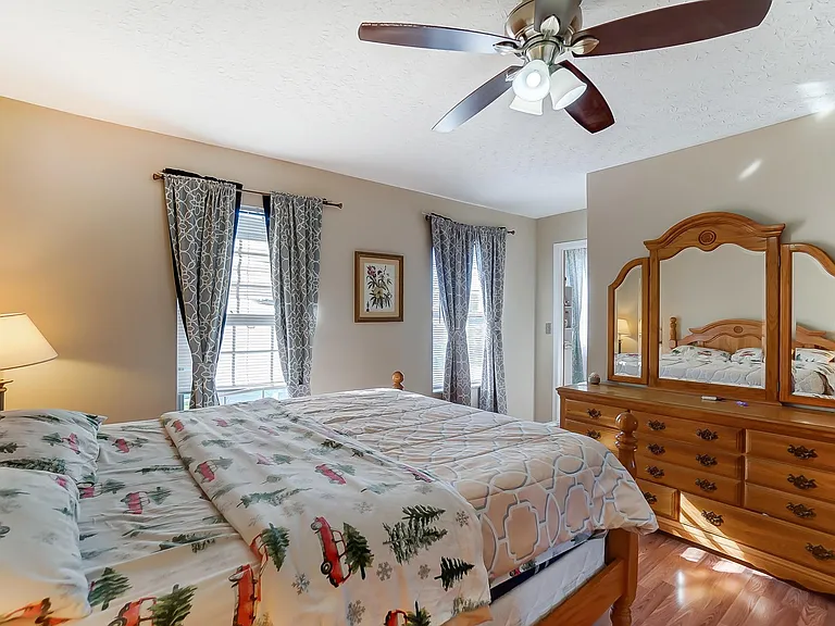 4056 Brookrun Dr — Photo 26