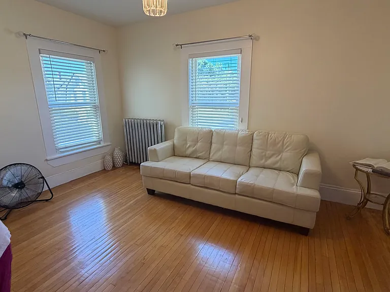 730 Boston St #2 — Photo 9