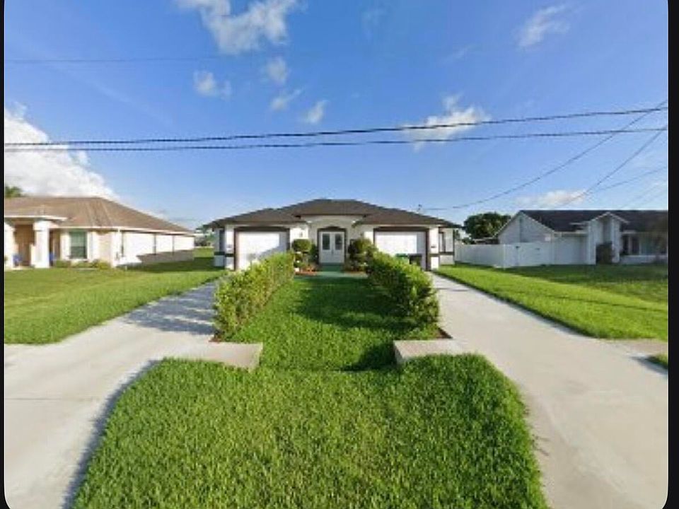 1st image of 220 SW Ridgecrest Drive