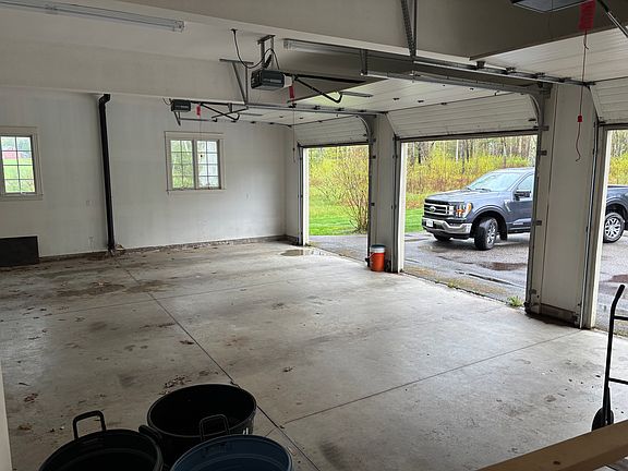 3 Car Garage - Oversized