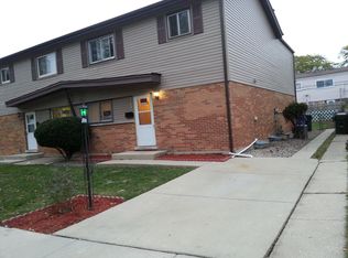 9100 Hollyberry Ave, Des Plaines, IL 60016