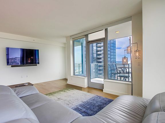 3rd image of 1388 Kettner Blvd Unit 1902
