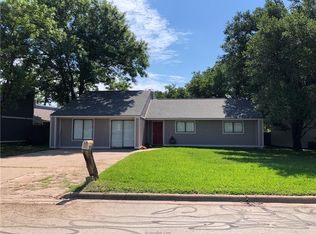 1403 Lemon Tree Ln, College Station, TX 77840