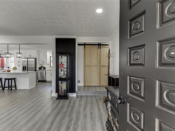 4th image of 5222 Raintree Trl