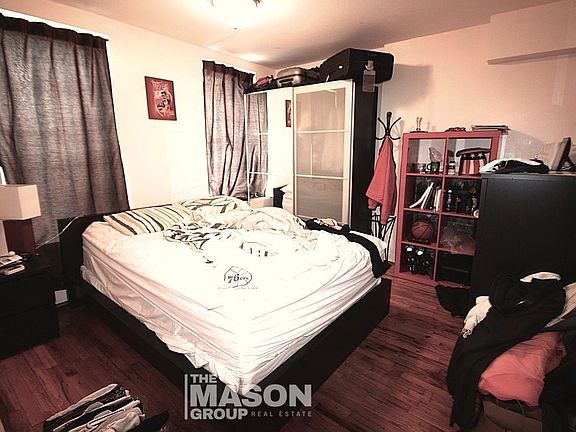 3rd image of 514 W 48th St #4S