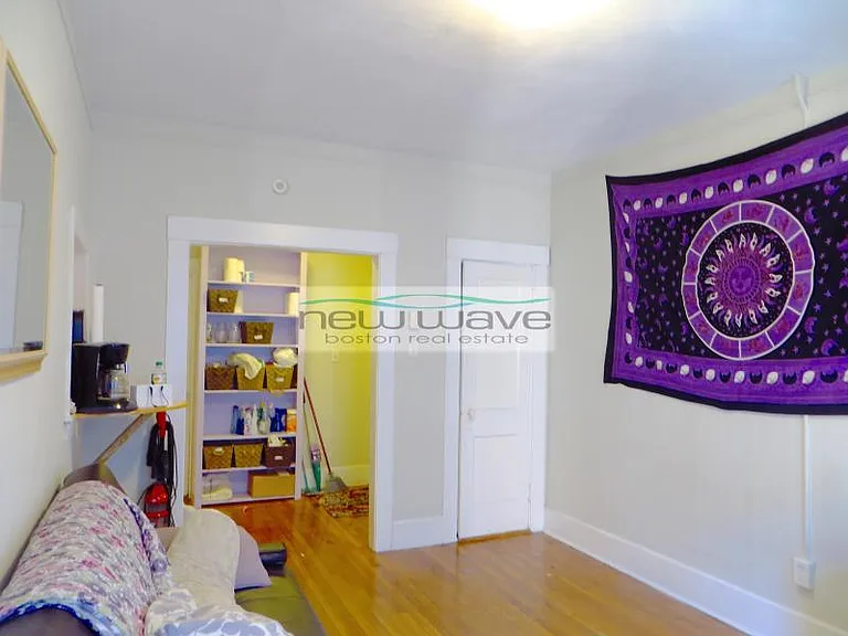 881 Huntington Ave #8 — Photo 9