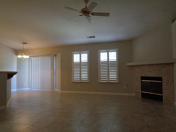 2nd image of 1162 W Yosemite Dr