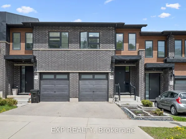 907 Robert Ferrie Dr, Kitchener, ON N2R 0P2