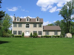 2 1st St, Warren, NJ 07059