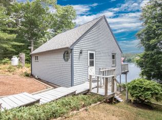 38 Goldfinch Ln, Plymouth, MA 02360