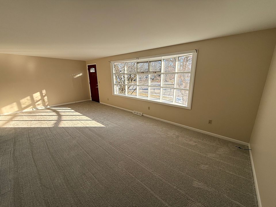 1st image of 1104 Vinewood Ave
