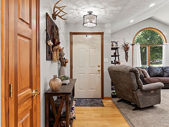3rd image of 1135 Crystal Ct