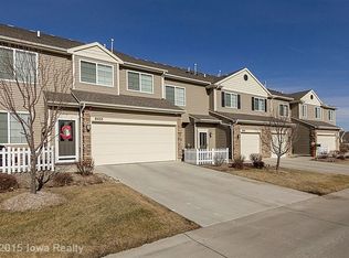 8455 Boulder Dr, West Des Moines, IA 50266