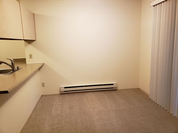 3rd image of 11801 Ambaum Blvd SW #5-02