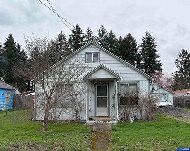 1646 Fir St, Sweet Home, OR, 97386