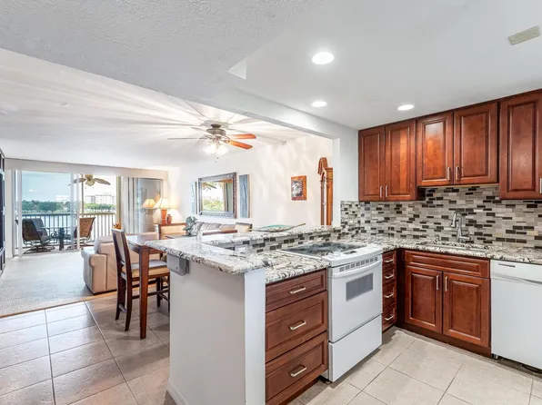 3091 N Course Drive #406, Pompano Beach, FL 33069