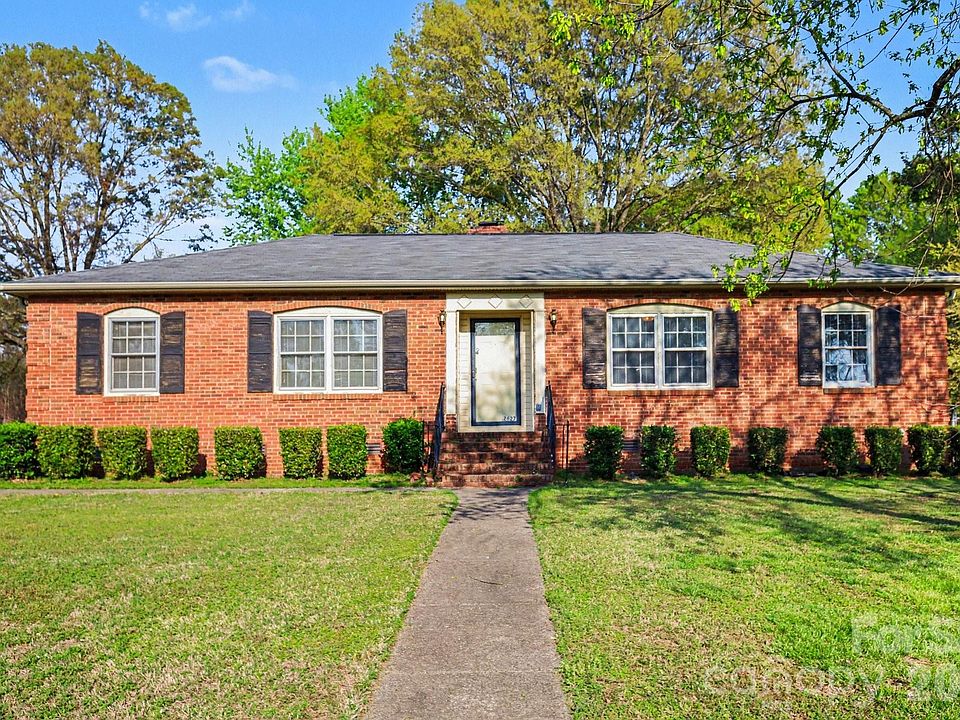 1st image of 2627 Scarlet Cir
