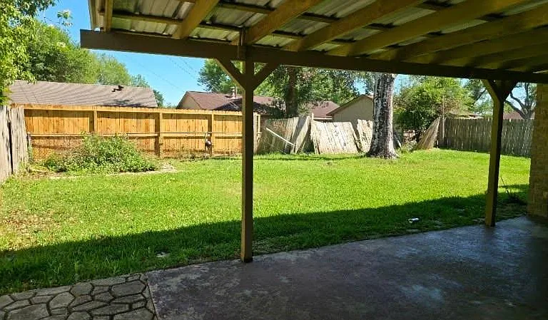 3223 Cedarmont Dr — Photo 6