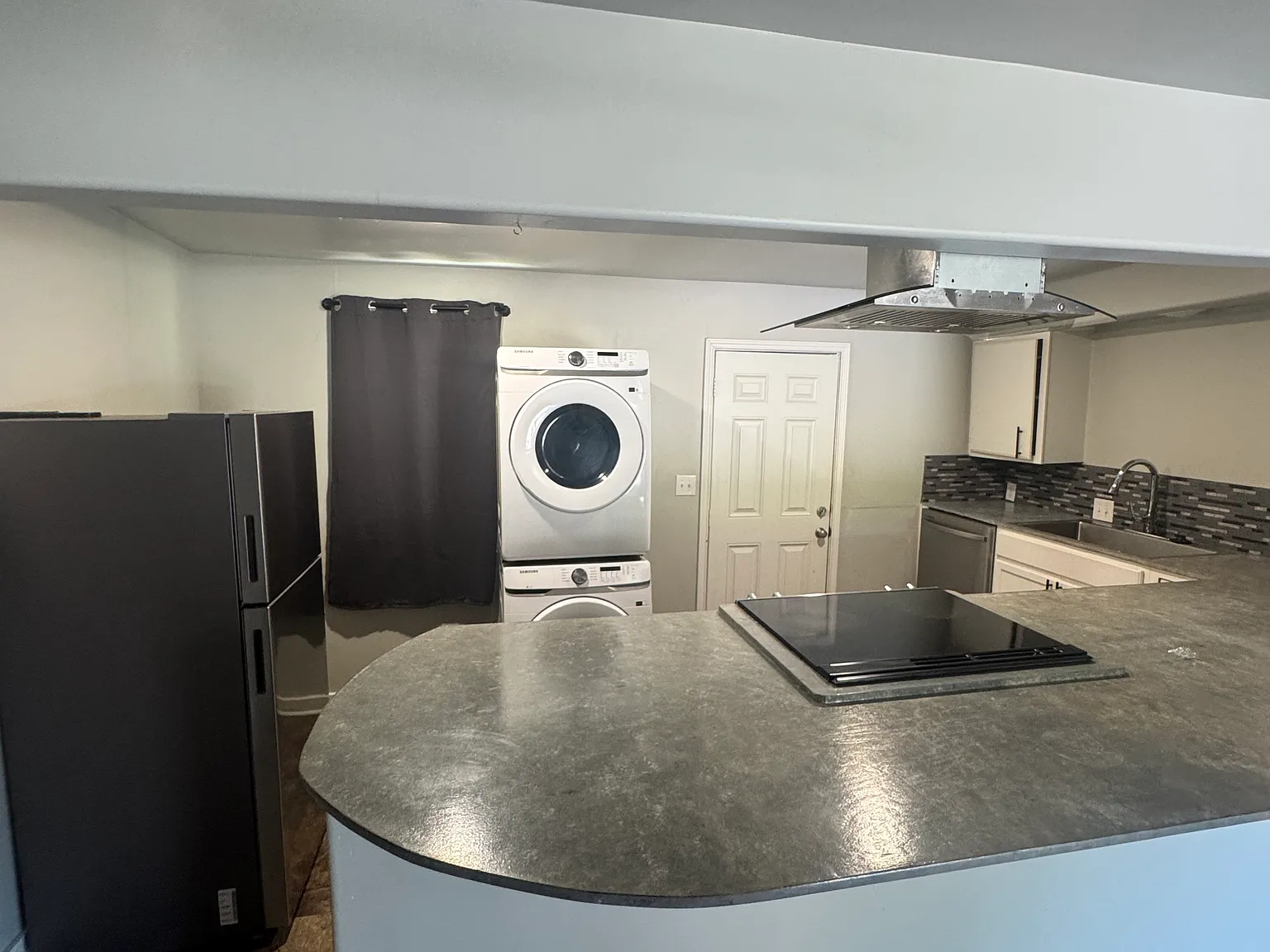 205 E Gleason St — Photo 1