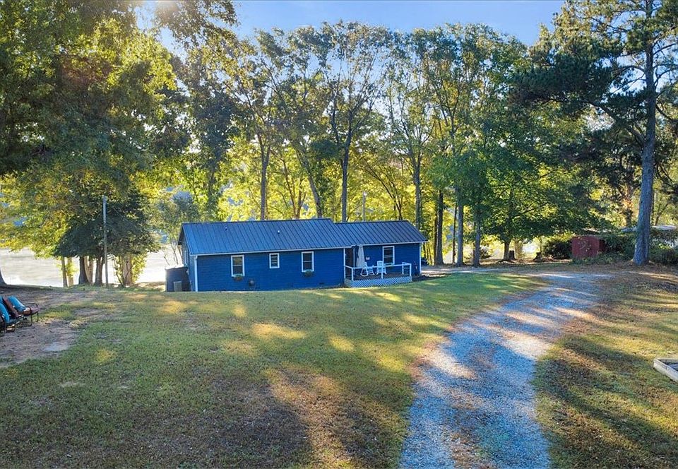 1st image of 122 Latham Dr