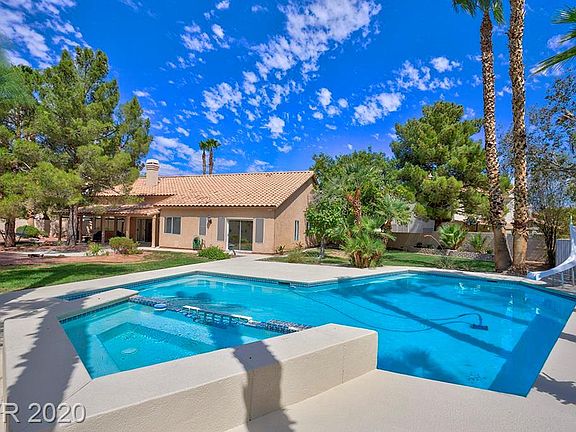 2nd image of 252 Pala Vista Cir