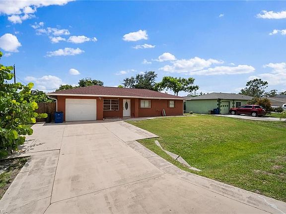 3rd image of 18565 Sebring Rd