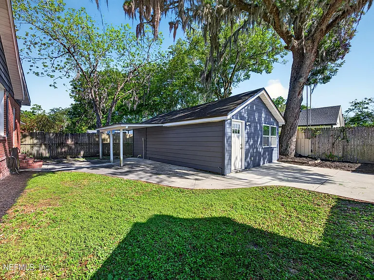 4660 French St — Photo 27