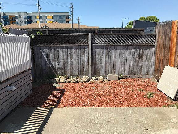 2nd image of 6009 Bayview Ave APT A