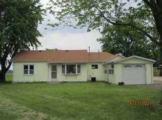 9544 E 1050th Ave, Robinson, IL 62454