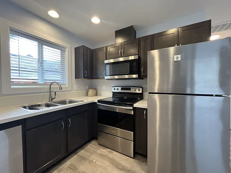 2822 NE Davis St #B — Photo 9