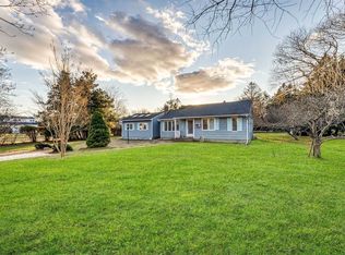 18 Tuthill Point Rd, East Moriches, NY 11940