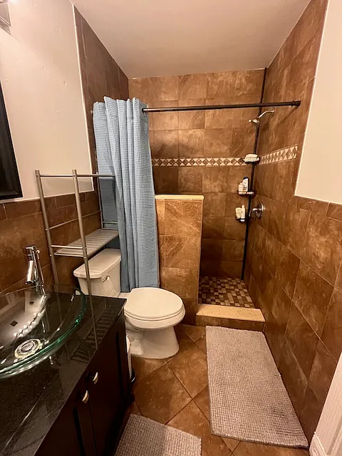3 bed, 1104 sqft, $2,300 — Photo 3