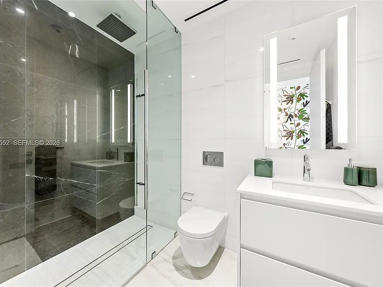 300 Biscayne Boulevard Way #901E — Photo 13