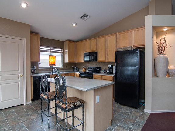 4th image of 9217 W Mackenzie Dr