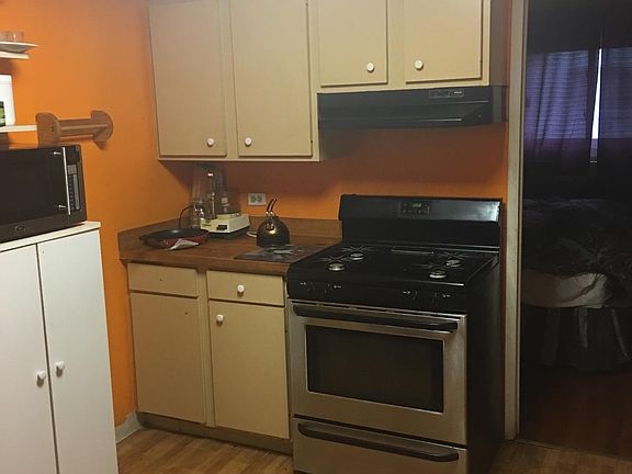 3rd image of 8908 Steven Dr #202B