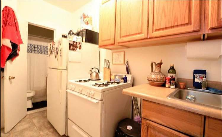 2nd image of 583 Lexington Ave APT 1F