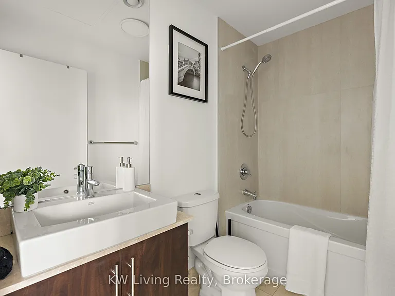 65 Bremner Blvd #5102 — Photo 36