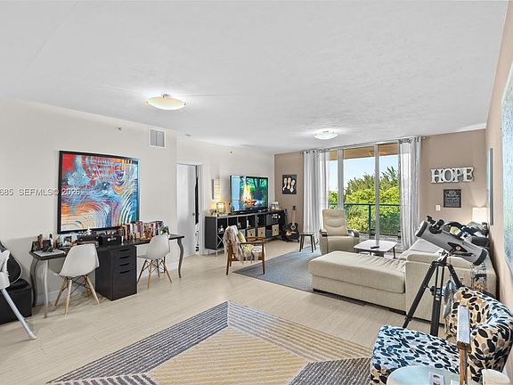 4th image of 15051 Royal Oaks Ln APT 401