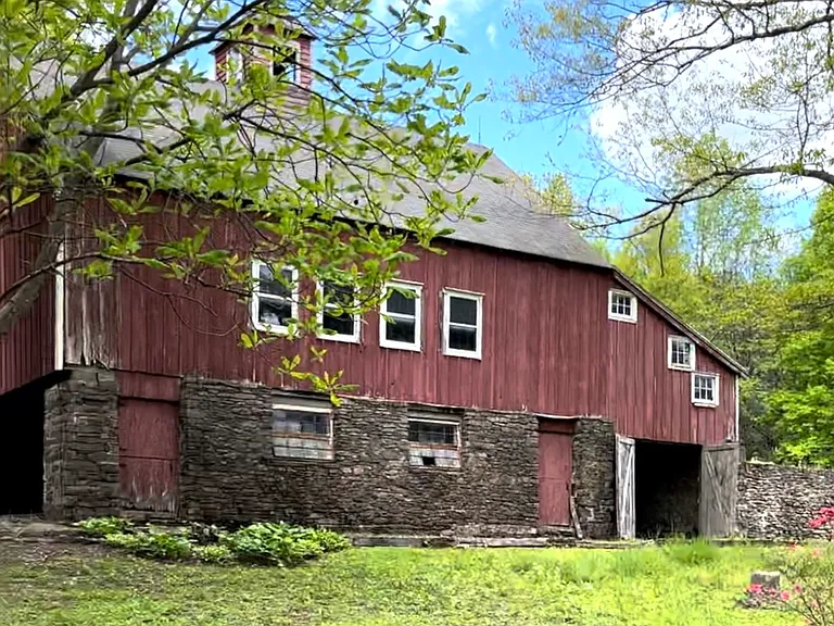 1323 Deer Run Rd — Photo 24