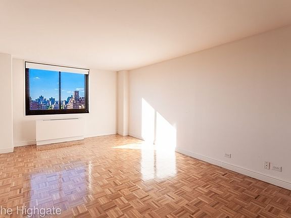 4th image of 182 E 95th St APT 27C