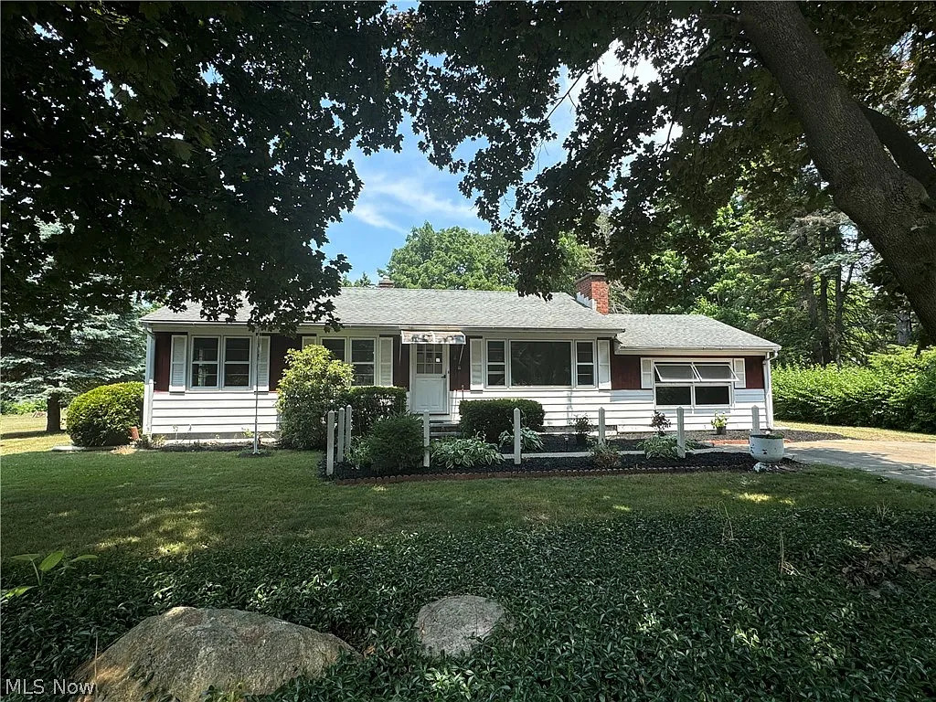 8859 E Echo Dr photo 1