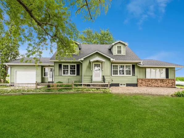 2215 220th Ave, Grand Mound, IA 52751